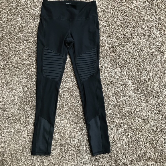layer 8 leggings with pockets